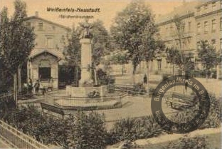 Märchenbrunnen in der Neustadt in Weißenfels im Burgenlandkreis