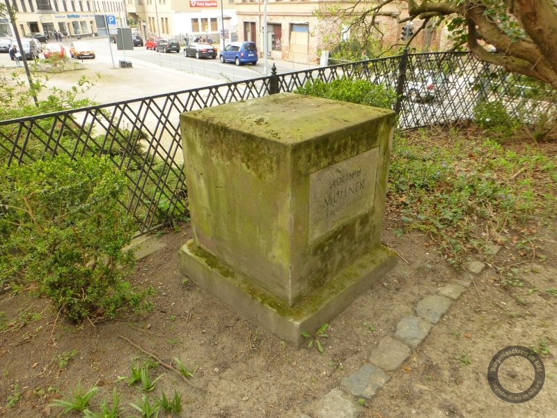 Denkmal für Adolf Müllner im Stadtpark in Weißenfels  im Burgenlandkreis
