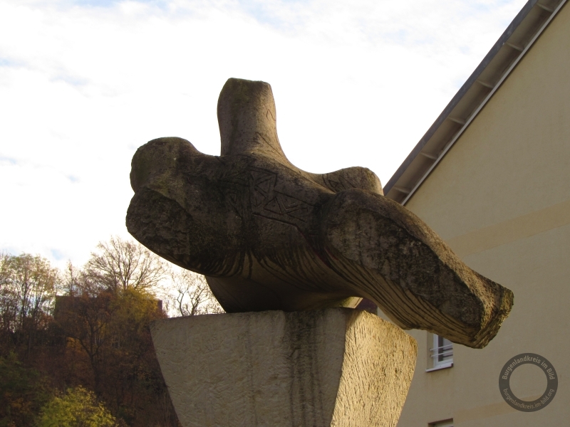 Skulptur "Pegasus" von Peter Fiedler in Weißenfels im Burgenlandkreis