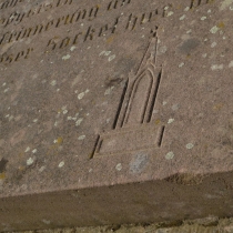 Denkmalsockel der Schinkel-Pyramide auf dem Monarchenhügel bei Großgörschen (Stadt Lützen, Burgenlandkreis)