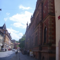 Saalstraße mit Postamt in Weißenfels im Burgenlandkreis