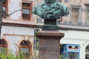 Denkmal für Moritz Hill in Weißenfels im Burgenlandkreis